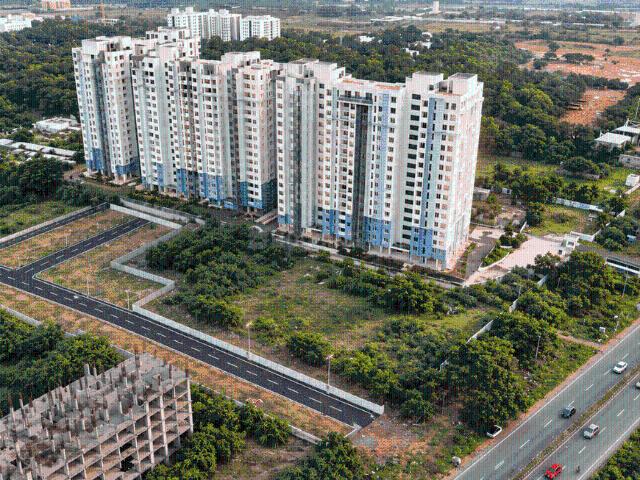 Residential Plot in Kelambakkam for resale Chennai. The reference number is 21069751