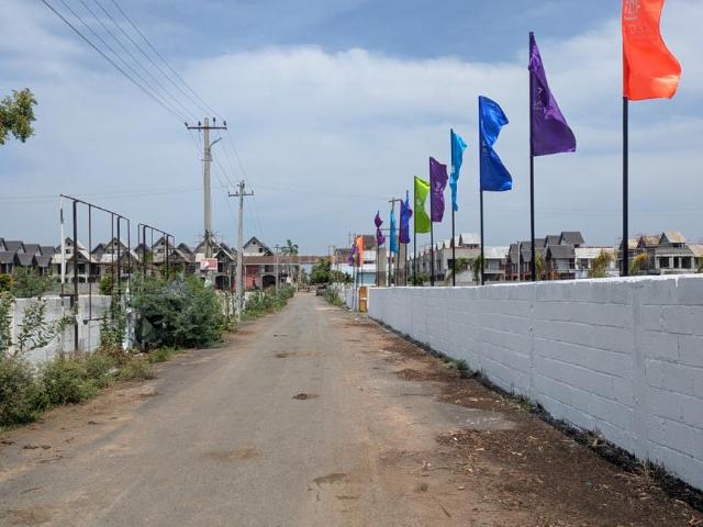 Residential Plot in Kelambakkam for resale Chennai. The reference number is 21001862
