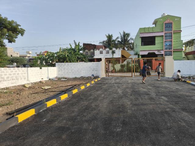 Residential Plot in Kelambakkam for resale Chennai. The reference number is 21243717