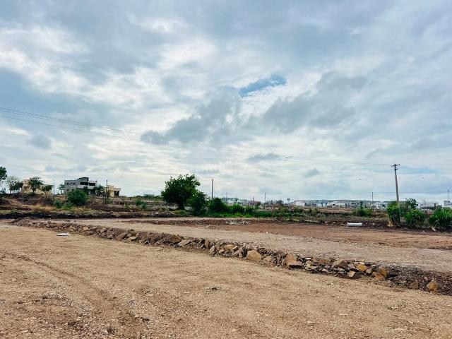 Residential Plot in Kesnand for resale Pune. The reference number is 20845894