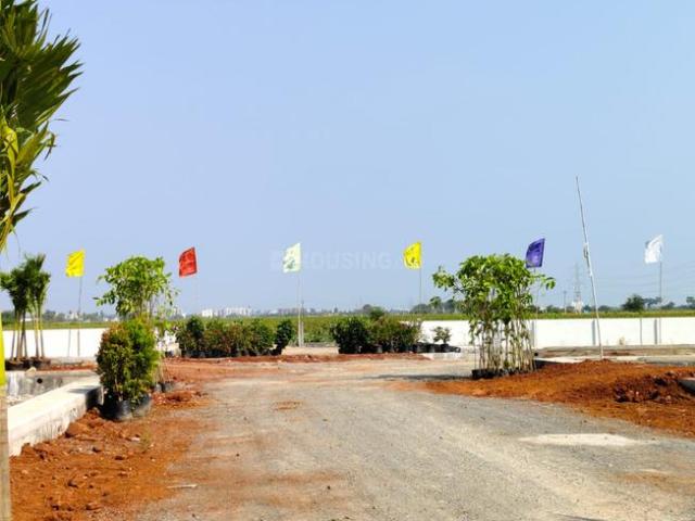 Residential Plot in Kesarapalle for resale Vijayawada. The reference number is 21362354