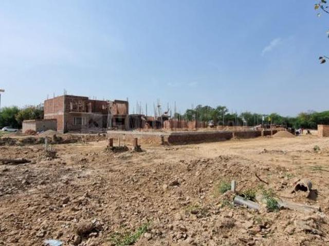 Residential Plot in Khanpur for resale Greater Noida. The reference number is 21341983