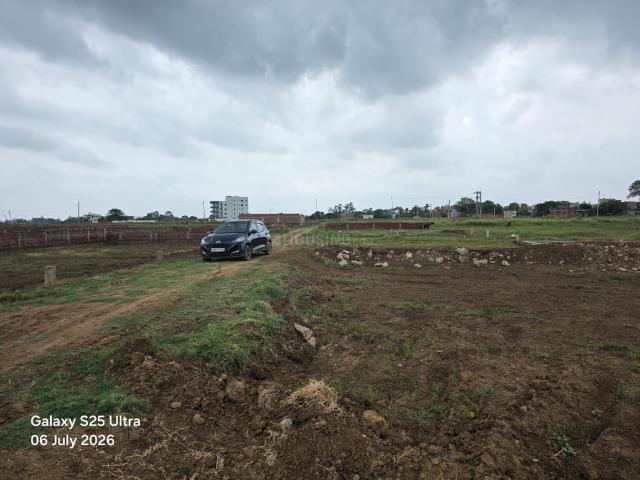 Residential Plot in Khagaul for resale Patna. The reference number is 20786061