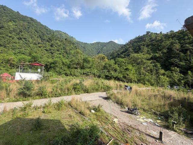 Residential Plot in Khairi Khadar for resale Dehradun. The reference number is 21198333