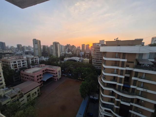 Residential Plot in Khar West for resale Mumbai. The reference number is 20900287