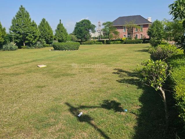 Residential Plot in Kharar for resale Mohali. The reference number is 13114998