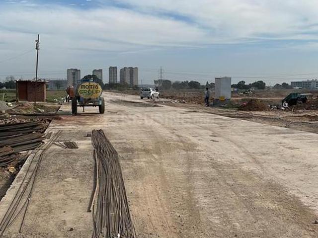 Residential Plot in Kharar for resale Mohali. The reference number is 18953390