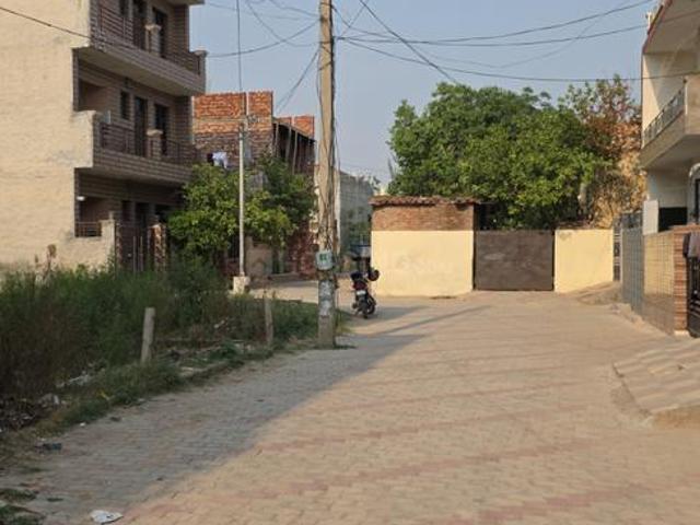 Residential Plot in Kharar for resale Mohali. The reference number is 20392391