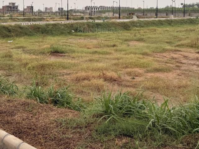 Residential Plot in Kharar for resale Mohali. The reference number is 21290990