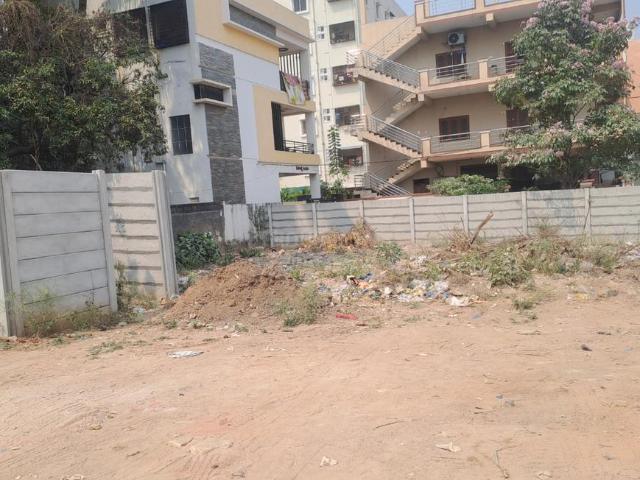 Residential Plot in Kismatpur for resale Hyderabad. The reference number is 20985424
