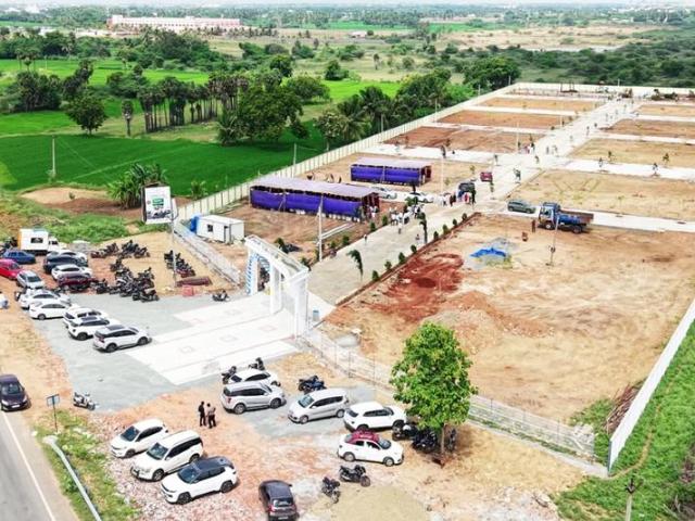 Residential Plot in KK Nagar for resale Tiruchirappalli. The reference number is 19037346