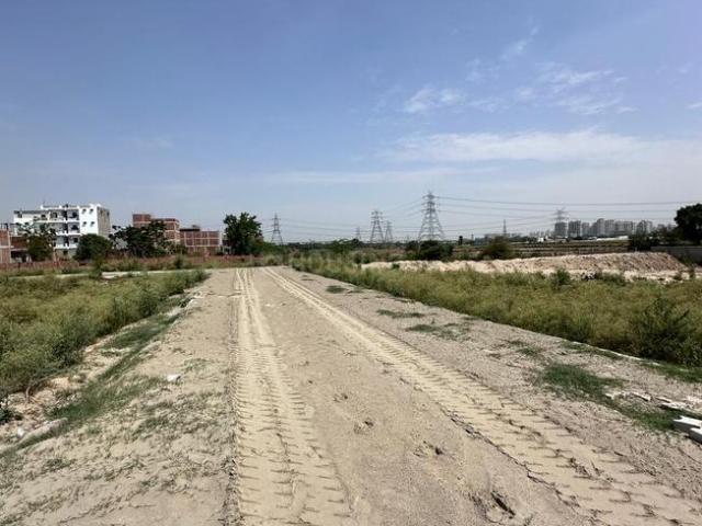 Residential Plot in Knowledge Park 2 for resale Greater Noida. The reference number is 21124405