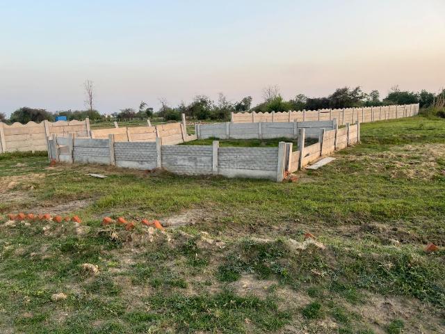 Residential Plot in Knowledge Park 3 for resale Greater Noida. The reference number is 20359125