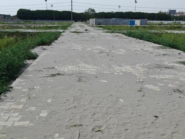 Residential Plot in Knowledge Park 3 for resale Greater Noida. The reference number is 21125882