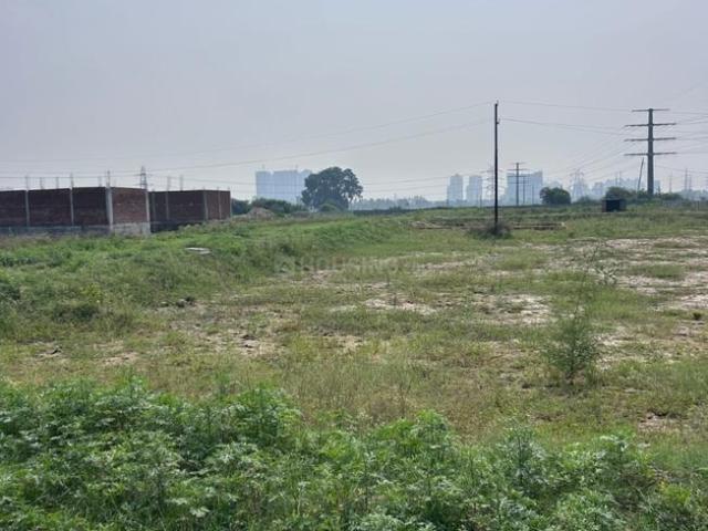 Residential Plot in Knowledge Park 3 for resale Greater Noida. The reference number is 21136652