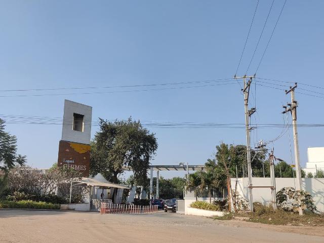 Residential Plot in Kokapet for resale Hyderabad. The reference number is 21239694