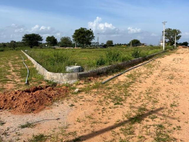 Residential Plot in Kolanupaka for resale Yadadri Bhuvanagiri. The reference number is 15525806