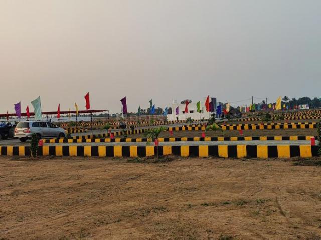 Residential Plot in Kolivakkam for resale Chennai. The reference number is 20339375
