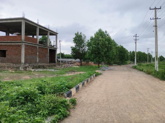 Residential Plot in Kollur for resale Hyderabad. The reference number is 15268038