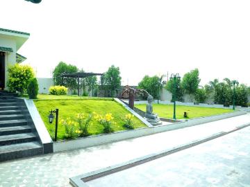Residential Plot in Kompally for resale Hyderabad. The reference number is 17380535