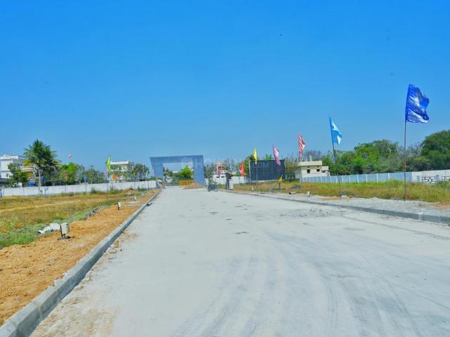 Residential Plot in Kompally for resale Hyderabad. The reference number is 19536576