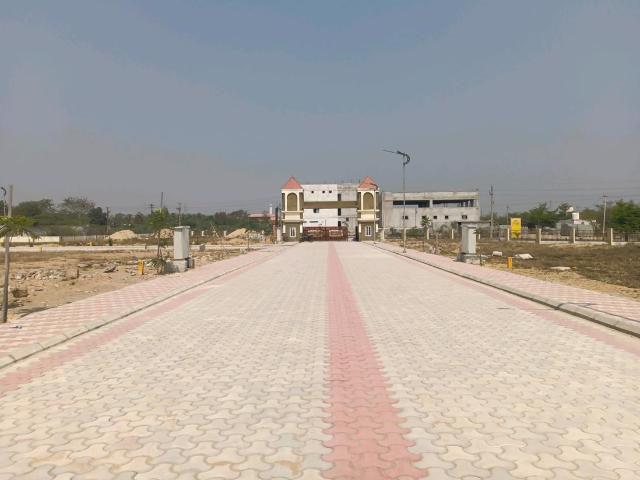 Residential Plot in Kompally for resale Hyderabad. The reference number is 19548940