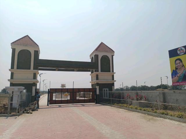 Residential Plot in Kompally for resale Hyderabad. The reference number is 19548951