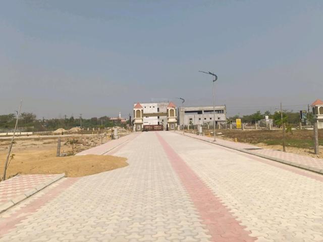 Residential Plot in Kompally for resale Hyderabad. The reference number is 19548964