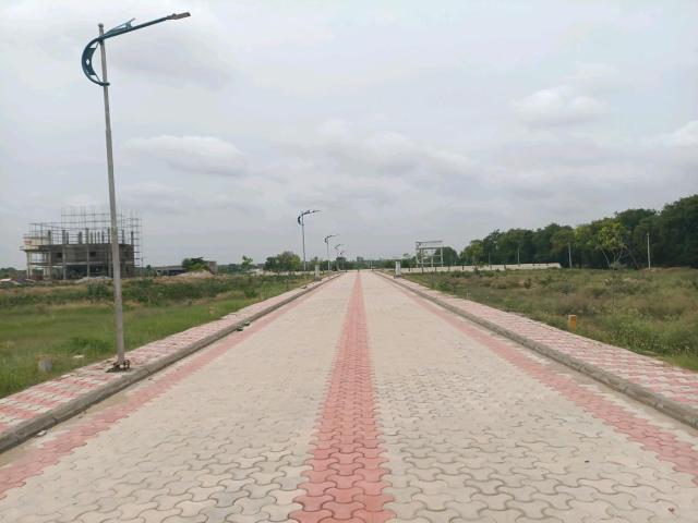 Residential Plot in Kompally for resale Hyderabad. The reference number is 20634800