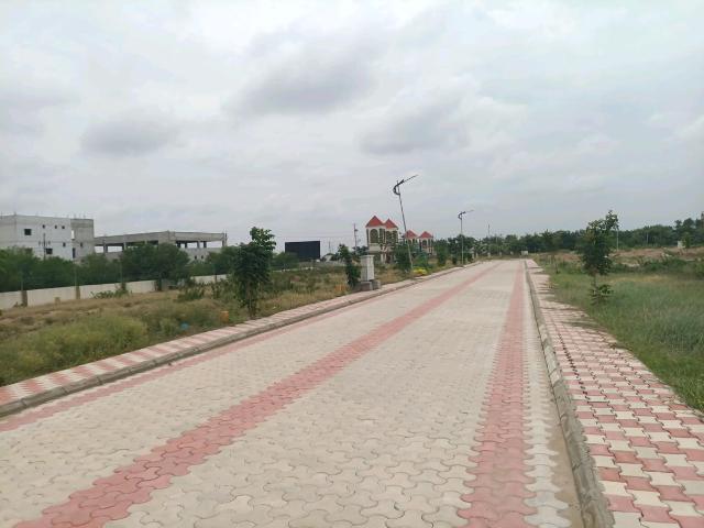 Residential Plot in Kompally for resale Hyderabad. The reference number is 20634887