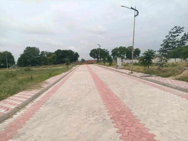 Residential Plot in Kompally for resale Hyderabad. The reference number is 20636402