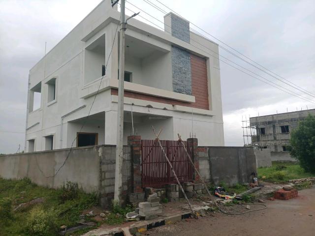 Residential Plot in Kompally for resale Hyderabad. The reference number is 20874086