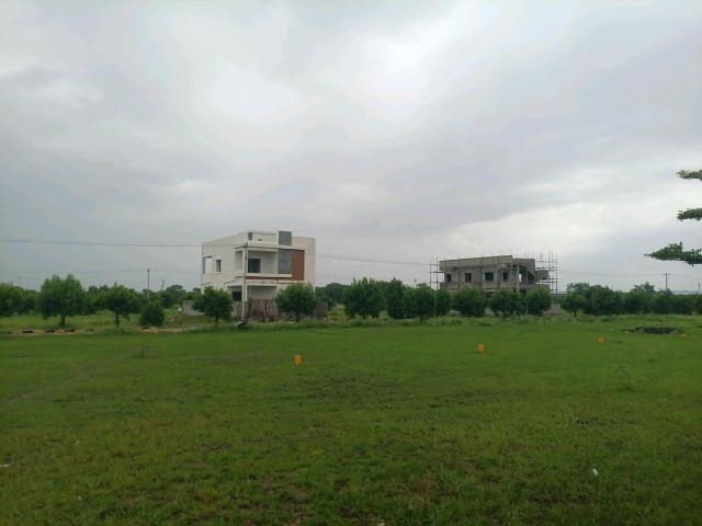 Residential Plot in Kompally for resale Hyderabad. The reference number is 20874107