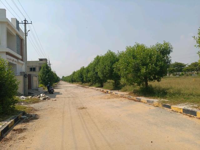 Residential Plot in Kompally for resale Hyderabad. The reference number is 21213174