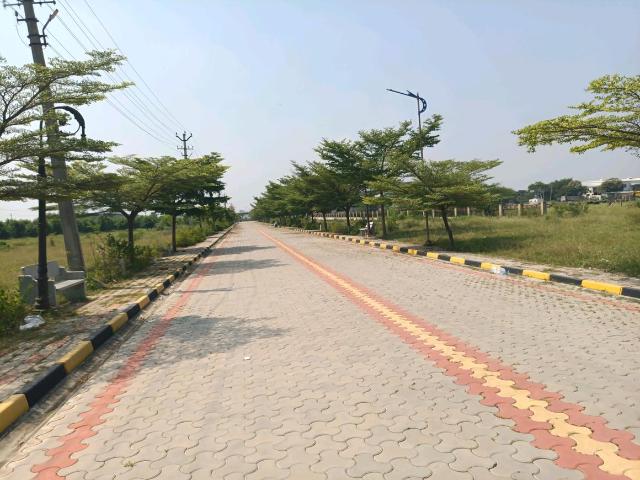 Residential Plot in Kompally for resale Hyderabad. The reference number is 21213176