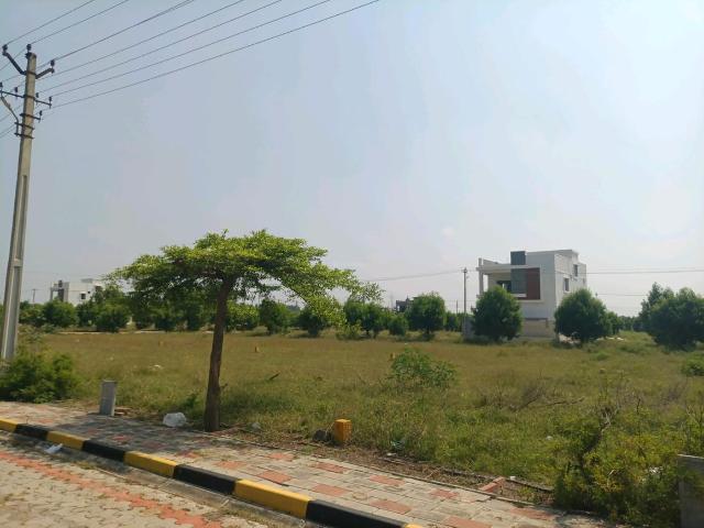 Residential Plot in Kompally for resale Hyderabad. The reference number is 21213185