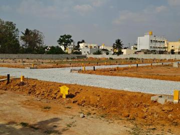 Residential Plot in Koppa Gate for resale Bengaluru. The reference number is 20178220