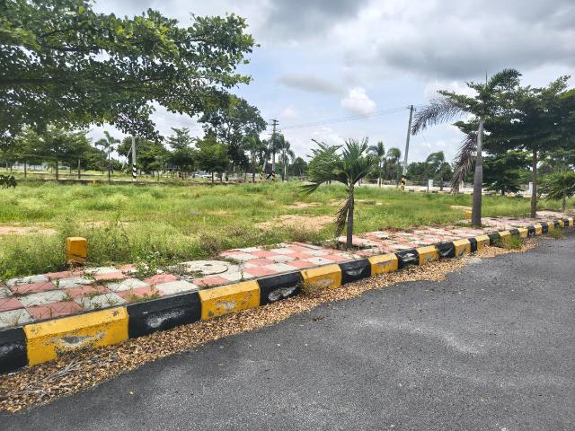Residential Plot in Kothur for resale Hyderabad. The reference number is 20943061