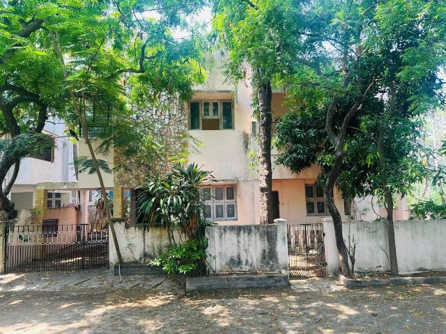 Residential Plot in Kotturpuram for resale Chennai. The reference number is 18663943