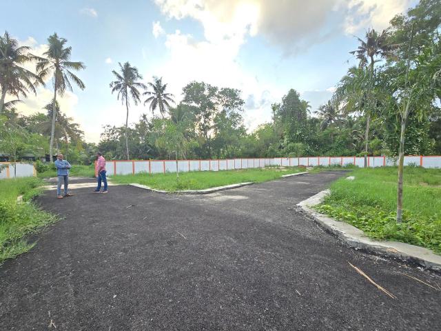Residential Plot in Kottuvally for resale Kochi. The reference number is 20308805