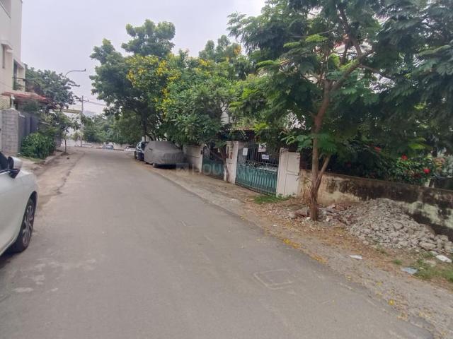 Residential Plot in Kottivakkam for resale Chennai. The reference number is 18896950