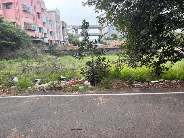 Residential Plot in Kottivakkam for resale Chennai. The reference number is 19212947