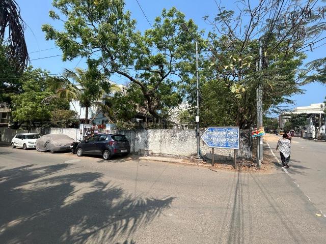 Residential Plot in Kottivakkam for resale Chennai. The reference number is 19857567
