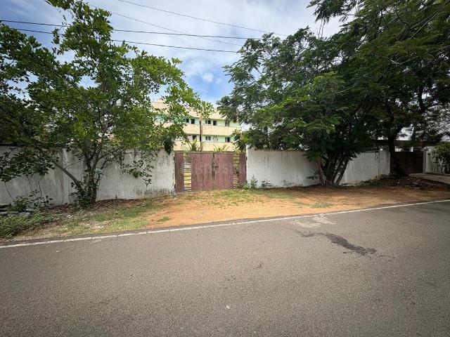 Residential Plot in Kottivakkam for resale Chennai. The reference number is 20180398