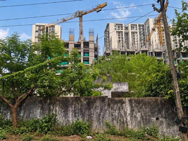 Residential Plot in Koyambedu for resale Chennai. The reference number is 21156849