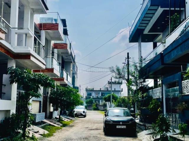 Residential Plot in Krishna Nagar for resale Lucknow. The reference number is 19346955
