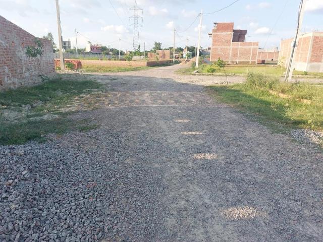 Residential Plot in Krishna Nagar for resale Lucknow. The reference number is 10648343