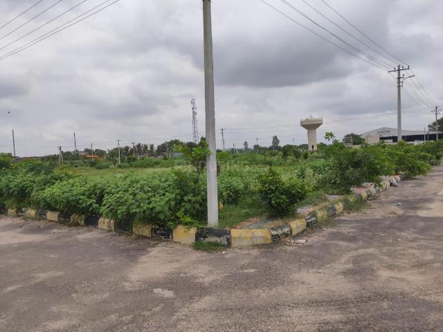 Residential Plot in Krishna Reddy Pet for resale Sangareddy. The reference number is 6920947