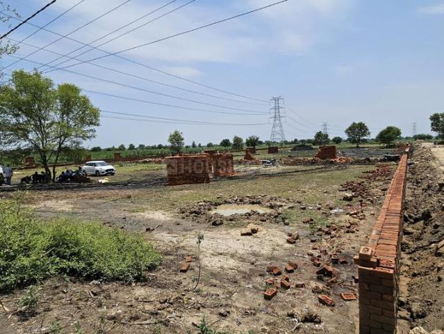 Residential Plot in Lal Kuan for resale Ghaziabad. The reference number is 20719586