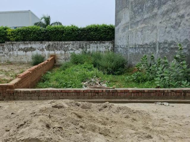 Residential Plot in Lal Kuan for resale Ghaziabad. The reference number is 20931988